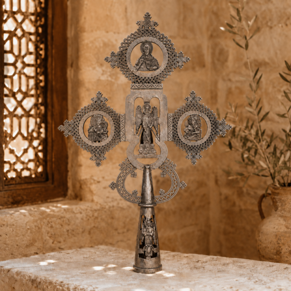 Croix processionnelle éthiopienne
